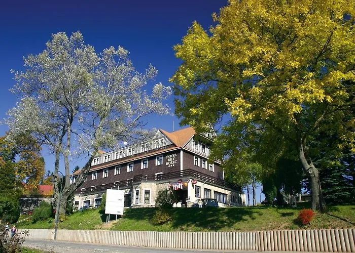 Bily Horec Hotel 3*